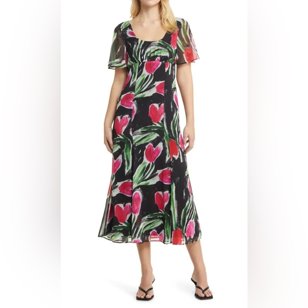 TOPSHOP 
Floral Flutter Sleeve Dress XS NWT